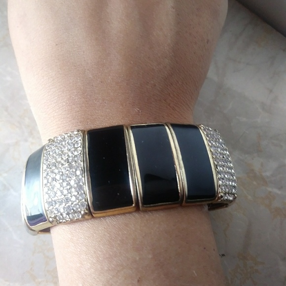 Black & Gold Sparkly Bracelet - Picture 4 of 4